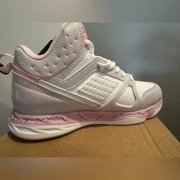 AND1 Assist 6.0 Gray and Pink Sneakers size 2 Youth - Picture 5 of 10